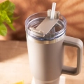Klausberg Kubek Termiczny 1100 ml Premium ze Słomką .webp